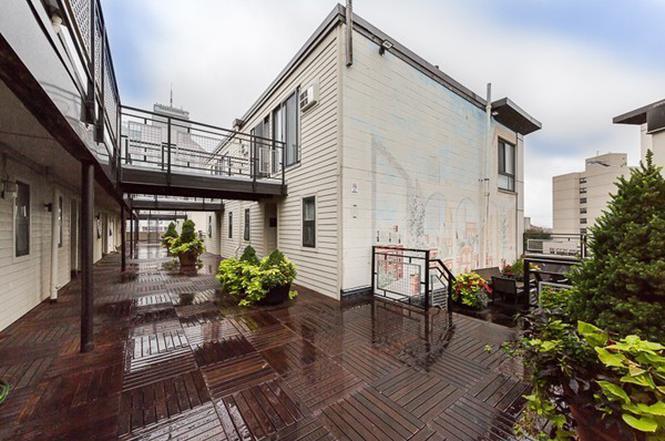 Building Photo - 12 Stoneholm St