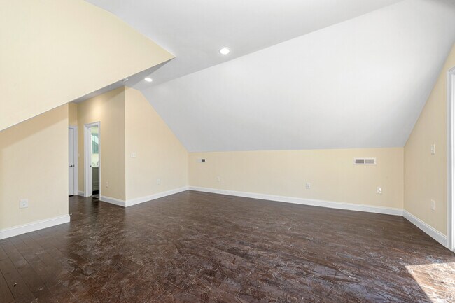 Building Photo - 63 Bradbury Ave