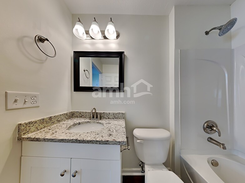 Building Photo - 5668 Appaloosa Cir