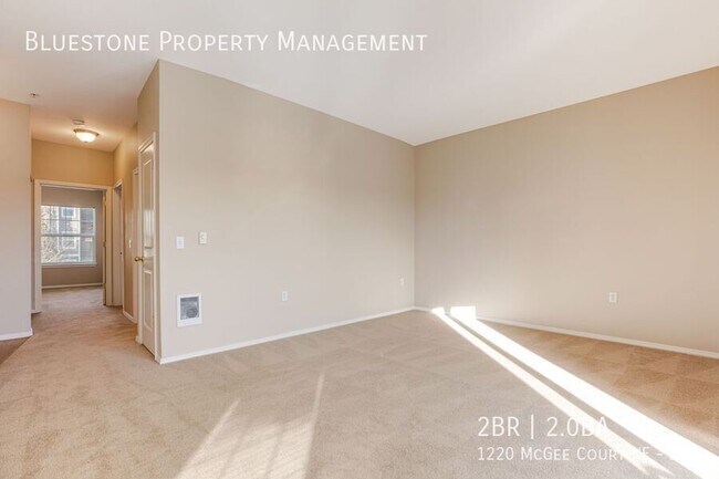 Building Photo - 1220 Mcgee Ct NE