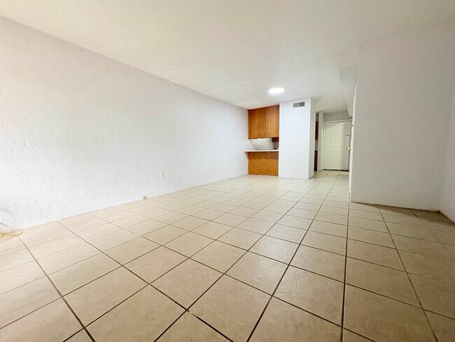 Building Photo - 1007 Sutor Rd