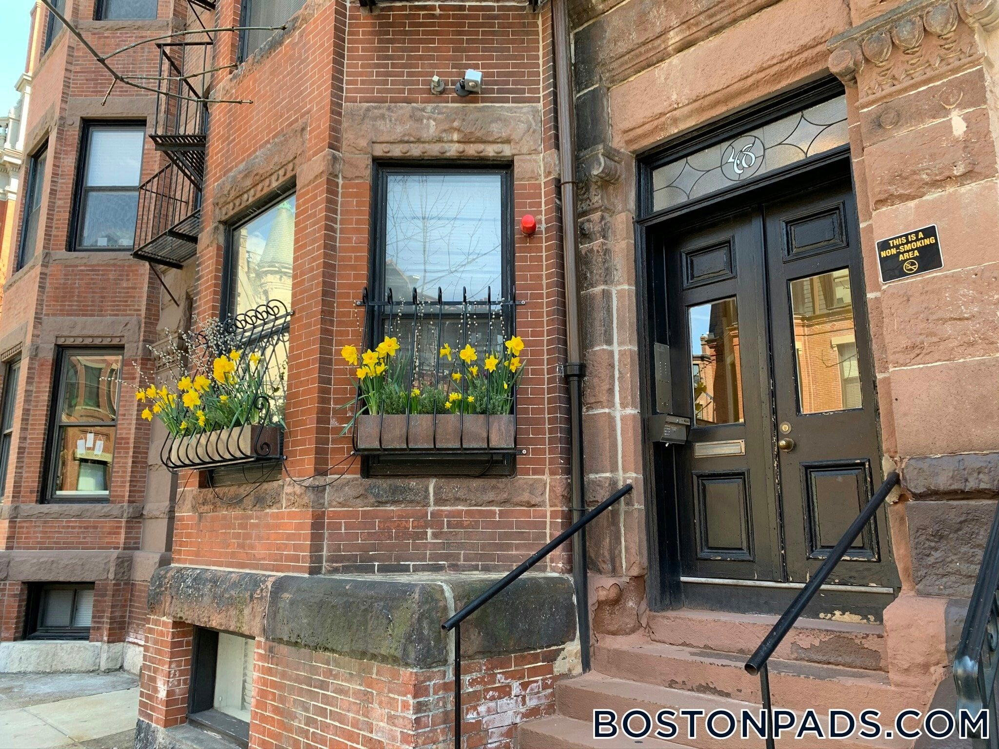 Building Photo - 48 Hereford St