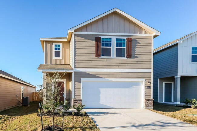 Building Photo - 5815 Texas Palm Dr