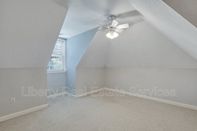 Building Photo - 40 Downie Ct