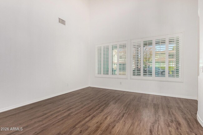 Building Photo - 3751 E Palo Verde St