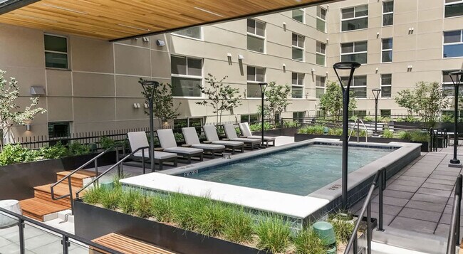 Building Photo - 360 W 200 S