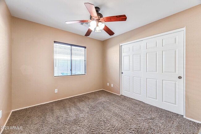 Building Photo - 41284 W Cahill Dr