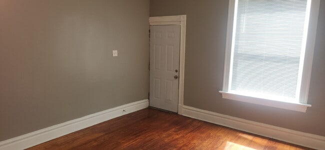 Building Photo - 4643 Louisiana Ave