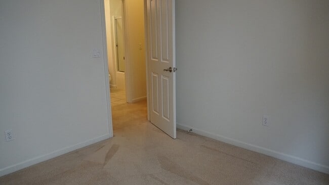 Building Photo - Spacious 3 bedroom 2 bath home in Rancho Cordova!!