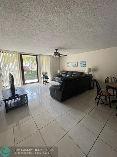 Building Photo - 1301 River Reach Dr