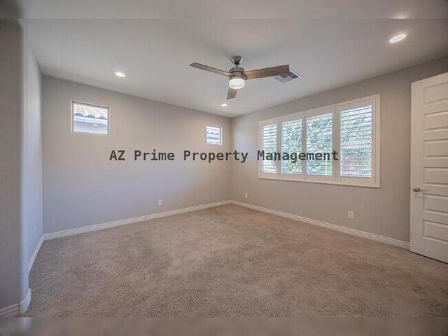 Building Photo - 2612 W Perola Dr