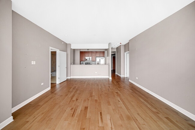 Building Photo - 1201 S Prairie Ave