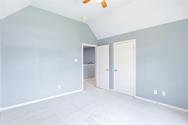 Building Photo - 17811 Skyline Arbor Terrace