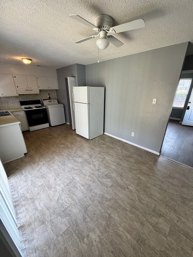 Building Photo - Spacious 3 Bed 1.5 Bath in Henrico