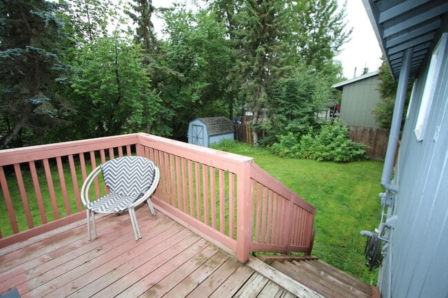 Building Photo - 3 Bedroom Home in Eagle River w/ Fenced Backyard!