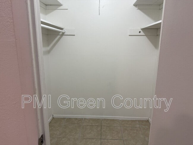 Building Photo - 1412 S 73rd E Ave