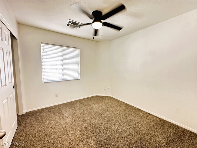 Building Photo - 6483 E Carolina Dew Ct