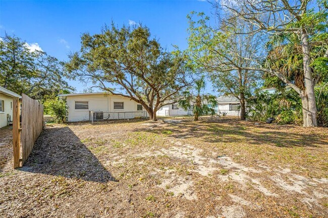 Building Photo - 306 Crystal Beach Ave