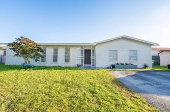 Building Photo - 10750 SW 173rd St