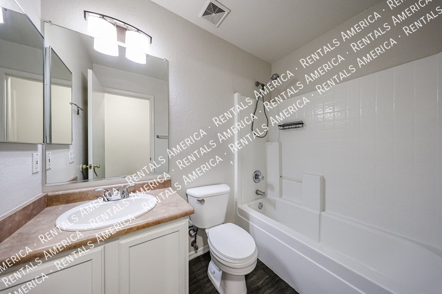 Building Photo - 8554 E Meseto Ave