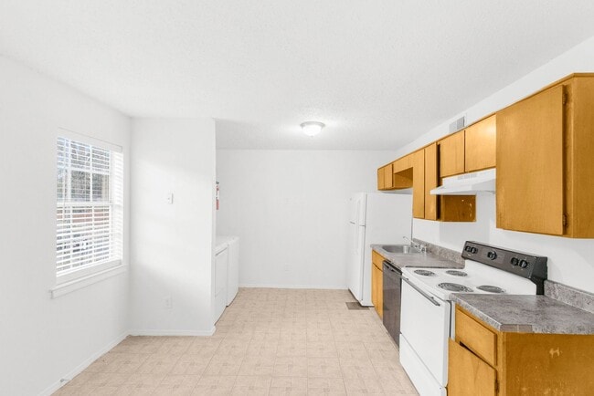 Interior Photo - Piedmont Terrace