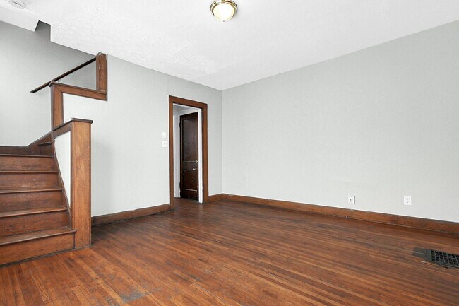 Building Photo - 1521-1523 Republic Ave