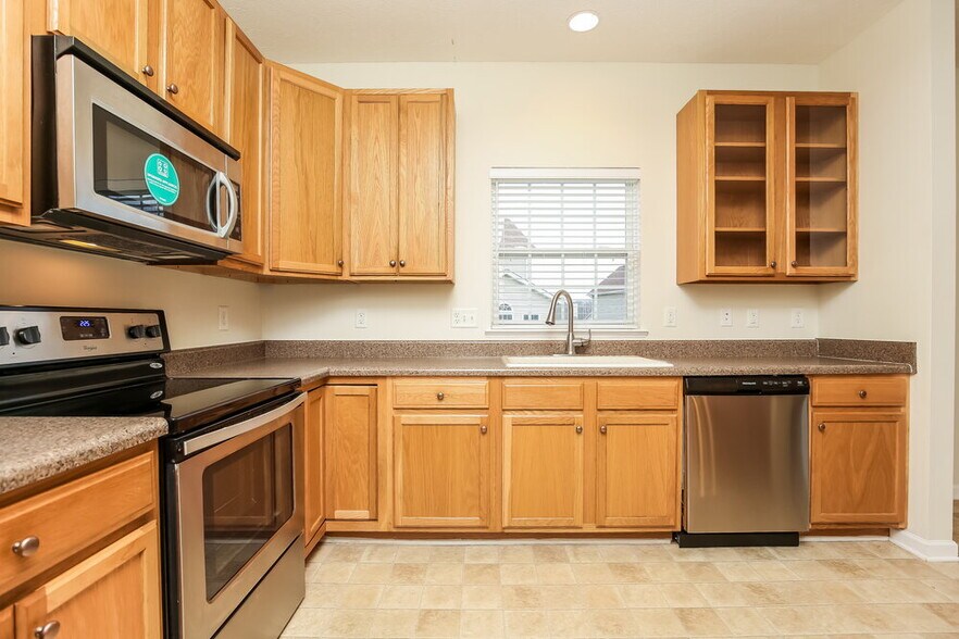 Building Photo - 130 Megan St