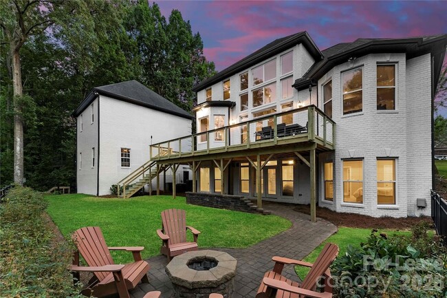 Building Photo - 578 Normandy Rd