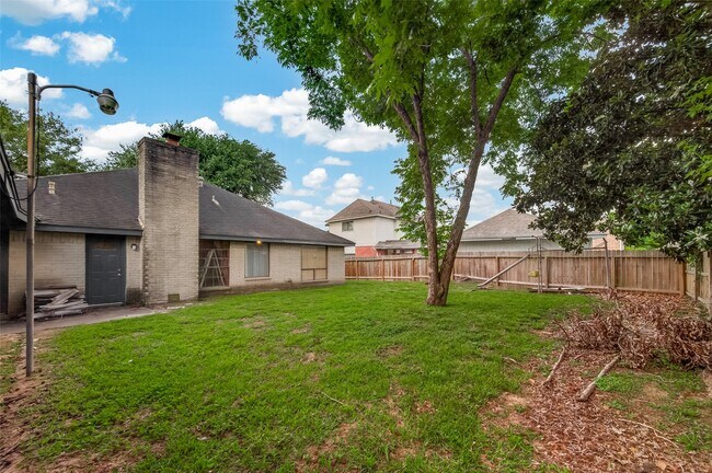 Building Photo - 12835 Woodlite Ln