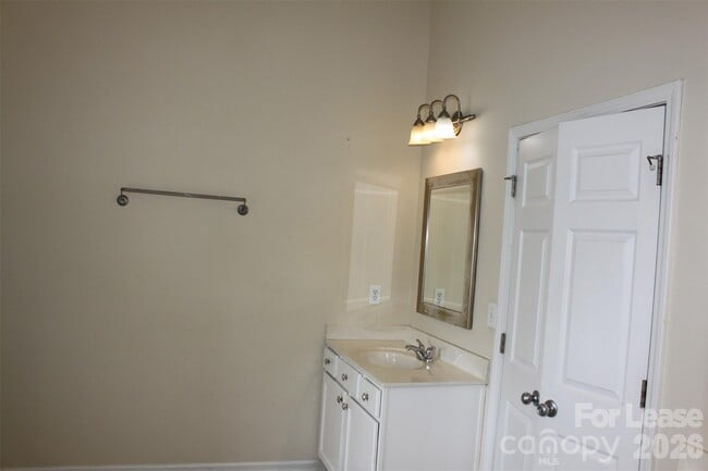 Building Photo - 9651 Laurie Ave NW