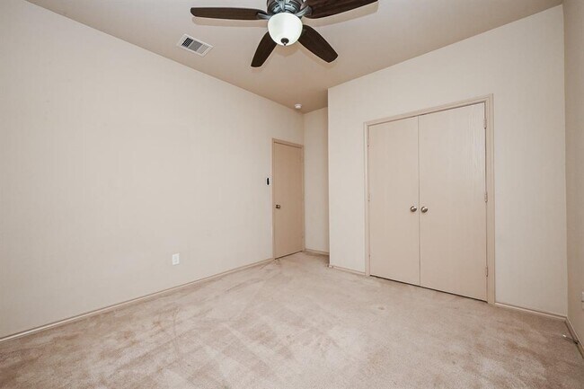 Building Photo - 20603 Flintoff Ln