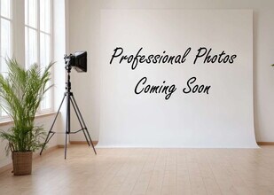 Building Photo - "COMING IN LATE JANUARY - Charming 3-2-2 home in the heart of Irving!"