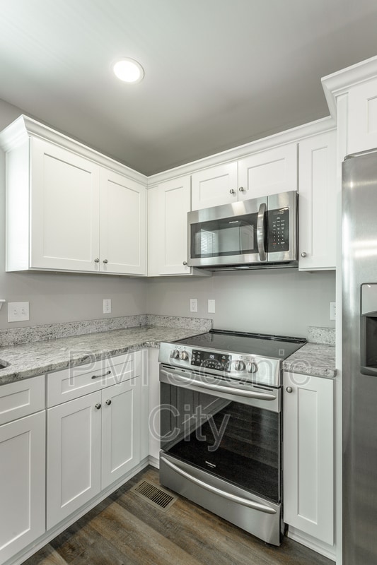 Building Photo - 8128 Fallen Maple Dr