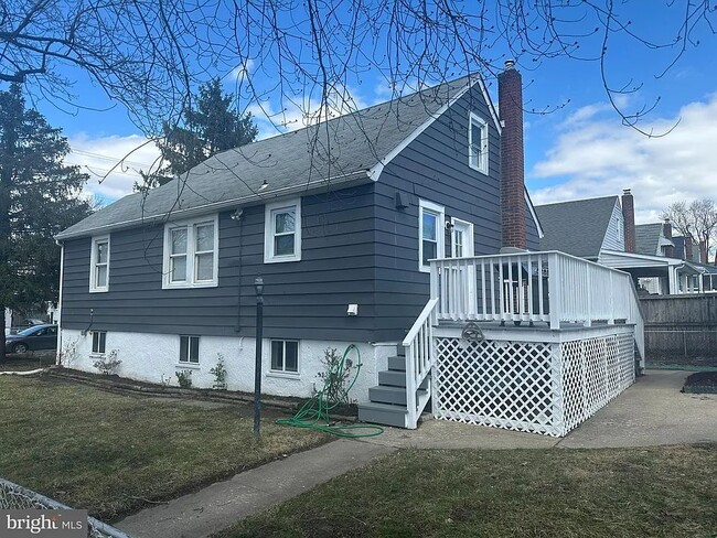 Building Photo - 8311 Wilson Ave