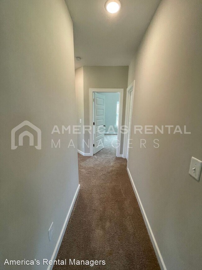 Building Photo - 3 br, 2 bath House - 226 Graham Circle