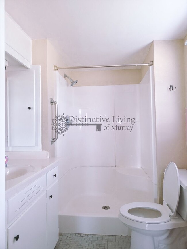 Building Photo - Attention Front Porch Sittin' Lovers- 2 bed 1 bath house in the country in Hazel