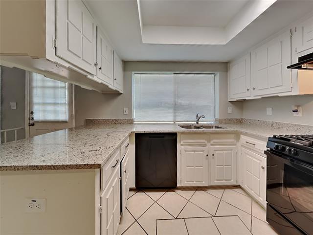 Building Photo - 5525 Fox Hill Ln