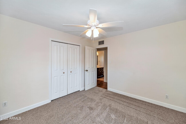 Building Photo - 2501 E Highland Ave
