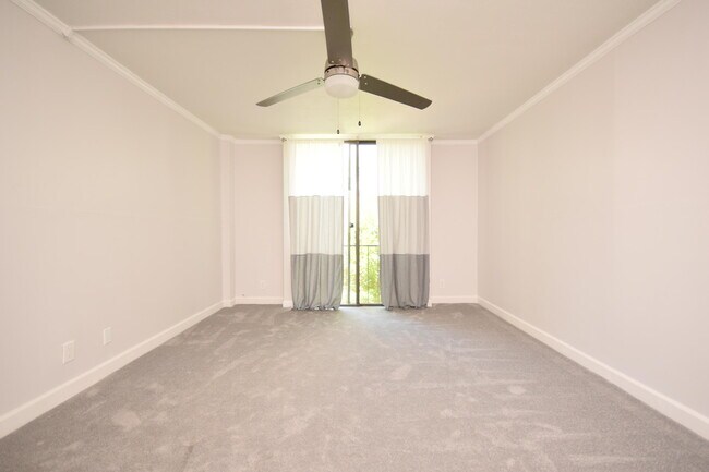 Building Photo - 501 SW 11th Pl