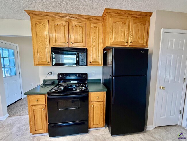 Building Photo - 105 Selena Ct