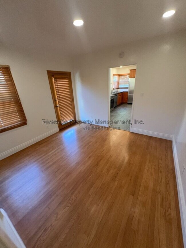 Building Photo - 3126 Belvedere Dr