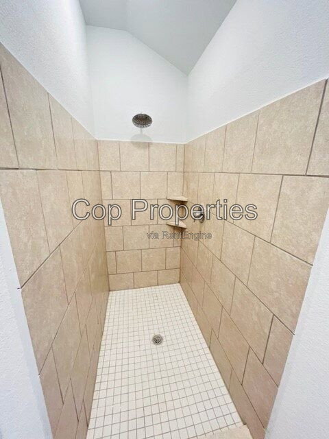 Building Photo - 10419 Beachball Bnd