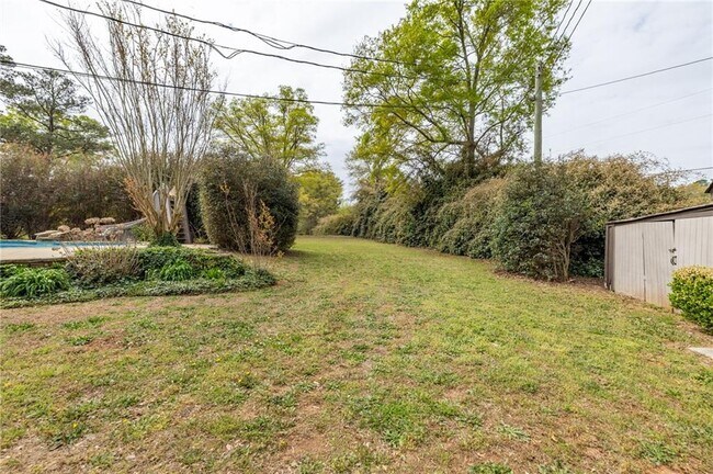 Building Photo - 318 Tyrone Rd