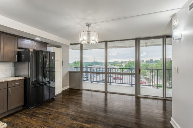 Building Photo - 600 Admiral Blvd