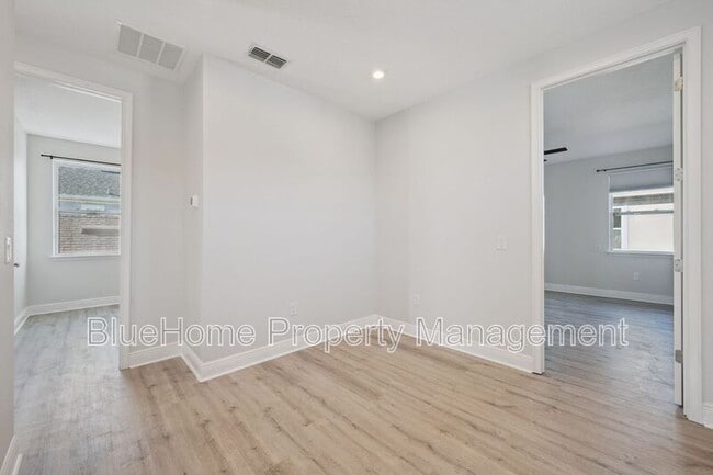 Building Photo - 8451 Nemours Pkwy