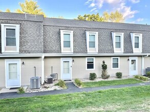 Building Photo - 315 Brittany Farms Rd