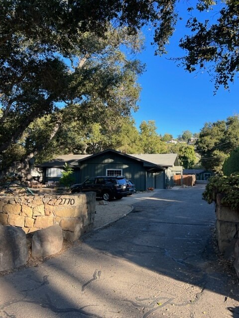 Main Property Entrance - 2770 Glendessary Ln