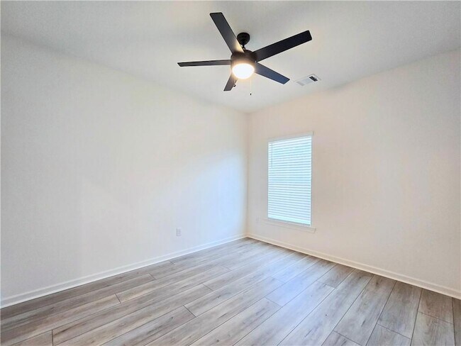 Building Photo - 71752 Spike Dr