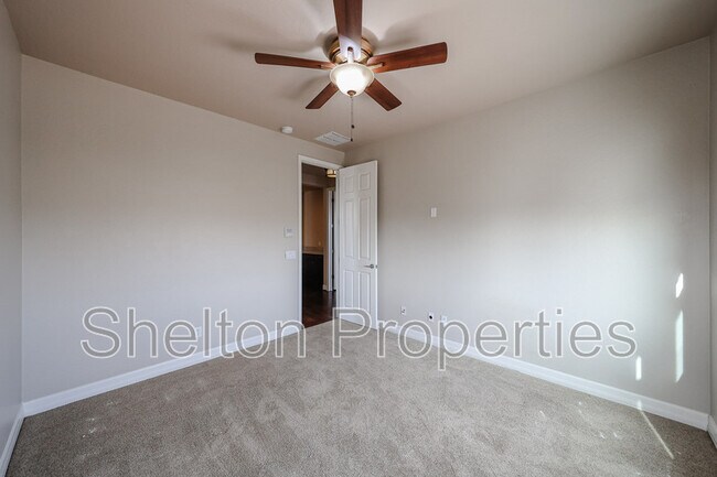 Building Photo - 3779 N Denny Way