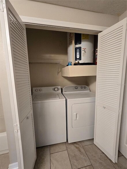 Building Photo - 1910 E Palm Ave